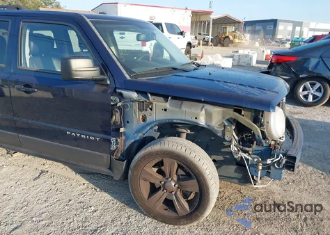 2014 Jeep Patriot High Altitude z USA, uszkodzony, nr VIN 1C4NJPFAXED848690